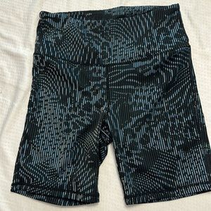 Mono B women’s biker shorts